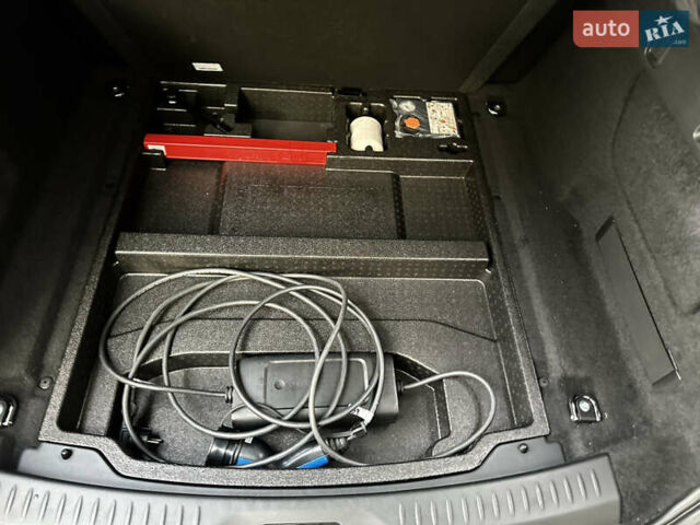 Сірий Ягуар I-Pace, об'ємом двигуна 0 л та пробігом 57 тис. км за 30990 $, фото 47 на Automoto.ua