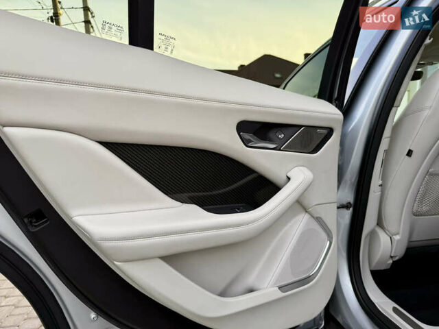 Сірий Ягуар I-Pace, об'ємом двигуна 0 л та пробігом 63 тис. км за 26700 $, фото 116 на Automoto.ua