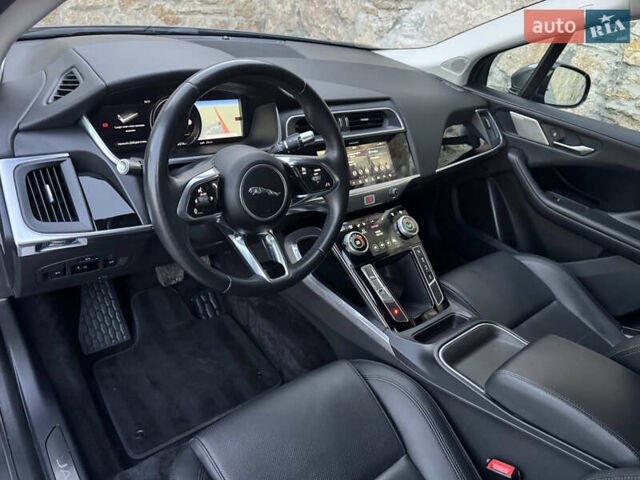 Серый Ягуар I-Pace, объемом двигателя 0 л и пробегом 180 тыс. км за 21900 $, фото 31 на Automoto.ua