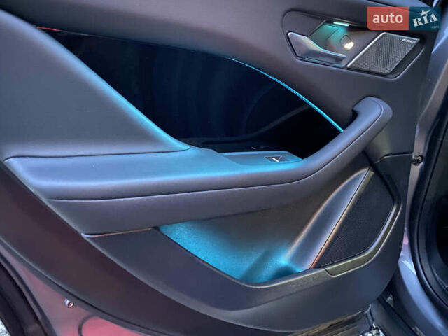 Серый Ягуар I-Pace, объемом двигателя 0 л и пробегом 79 тыс. км за 27900 $, фото 125 на Automoto.ua