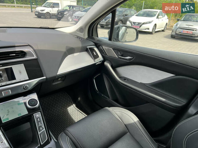Серый Ягуар I-Pace, объемом двигателя 0 л и пробегом 139 тыс. км за 22794 $, фото 22 на Automoto.ua