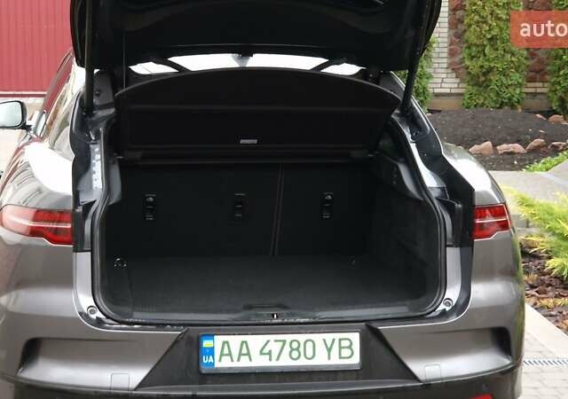 Ягуар I-Pace 2020 в Киеве на Automoto.ua Серый Ягуар I-Pace, объемом двигателя 0 л и пробегом 57 тыс. км за 32500 $, фото 9 на Automoto.ua