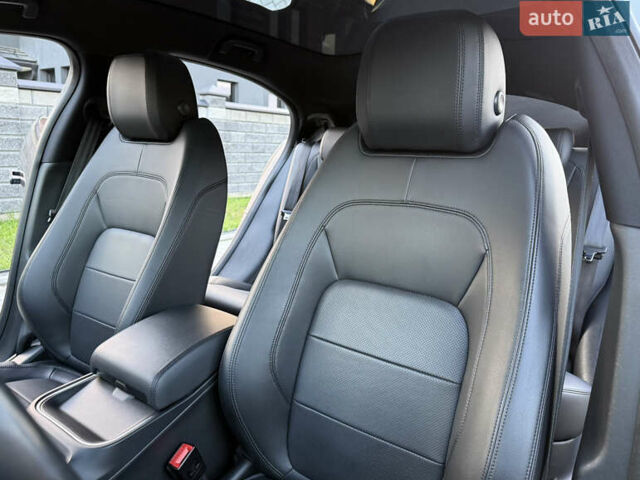 Серый Ягуар I-Pace, объемом двигателя 0 л и пробегом 126 тыс. км за 22800 $, фото 55 на Automoto.ua