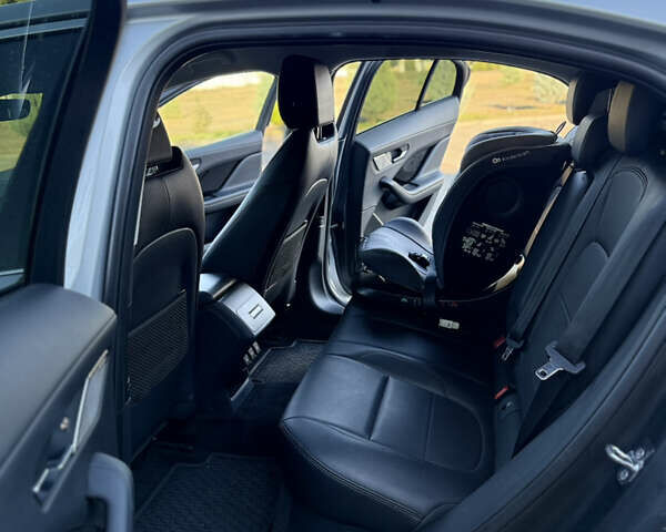 Серый Ягуар I-Pace, объемом двигателя 0 л и пробегом 100 тыс. км за 23000 $, фото 32 на Automoto.ua