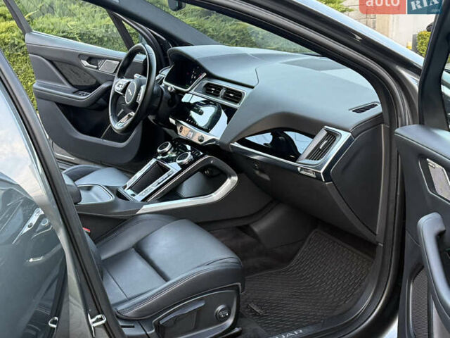 Серый Ягуар I-Pace, объемом двигателя 0 л и пробегом 126 тыс. км за 22800 $, фото 71 на Automoto.ua