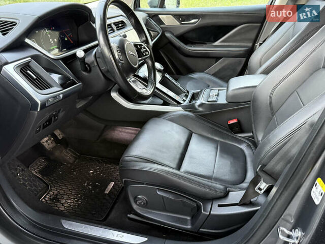 Серый Ягуар I-Pace, объемом двигателя 0 л и пробегом 92 тыс. км за 19999 $, фото 61 на Automoto.ua