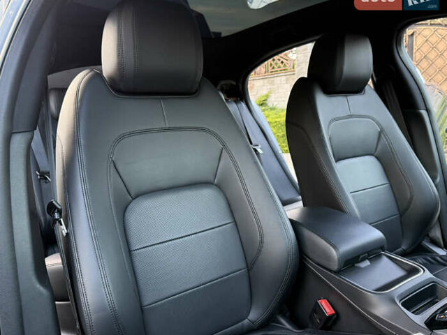 Серый Ягуар I-Pace, объемом двигателя 0 л и пробегом 126 тыс. км за 22800 $, фото 74 на Automoto.ua