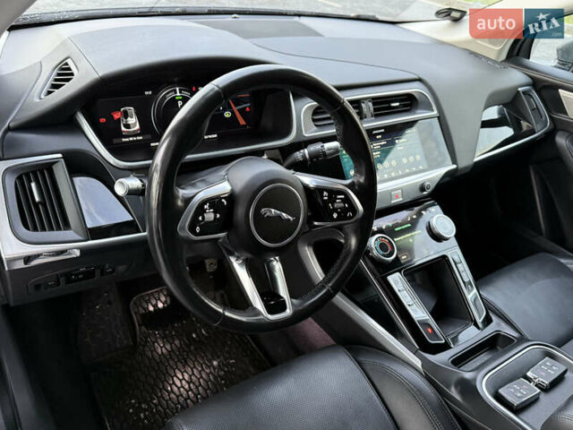 Серый Ягуар I-Pace, объемом двигателя 0 л и пробегом 92 тыс. км за 19999 $, фото 63 на Automoto.ua
