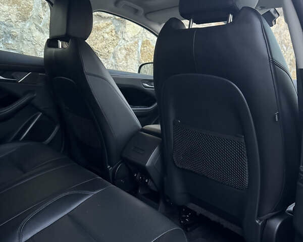 Серый Ягуар I-Pace, объемом двигателя 0 л и пробегом 180 тыс. км за 21900 $, фото 30 на Automoto.ua