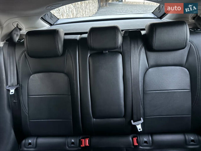 Серый Ягуар I-Pace, объемом двигателя 0 л и пробегом 180 тыс. км за 21900 $, фото 45 на Automoto.ua