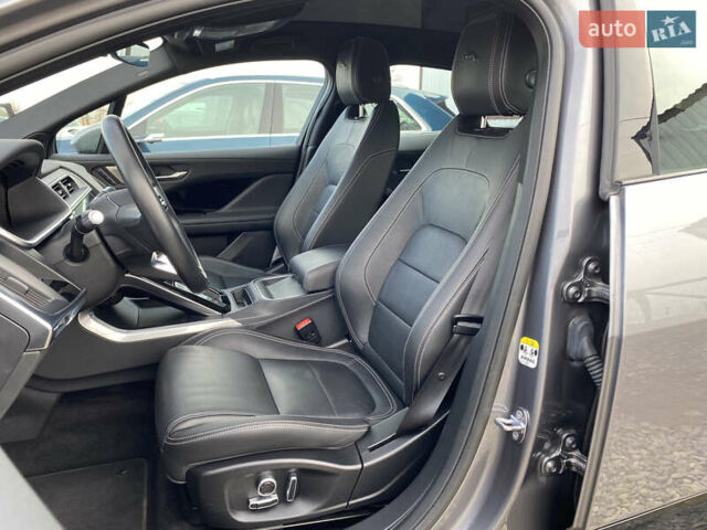Серый Ягуар I-Pace, объемом двигателя 0 л и пробегом 79 тыс. км за 27900 $, фото 50 на Automoto.ua