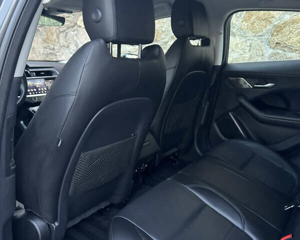 Серый Ягуар I-Pace, объемом двигателя 0 л и пробегом 180 тыс. км за 21900 $, фото 41 на Automoto.ua