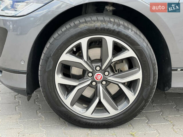 Серый Ягуар I-Pace, объемом двигателя 0 л и пробегом 139 тыс. км за 22794 $, фото 9 на Automoto.ua