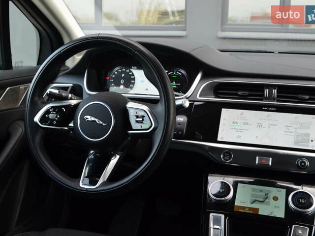 Серый Ягуар I-Pace, объемом двигателя 0 л и пробегом 63 тыс. км за 27272 $, фото 16 на Automoto.ua