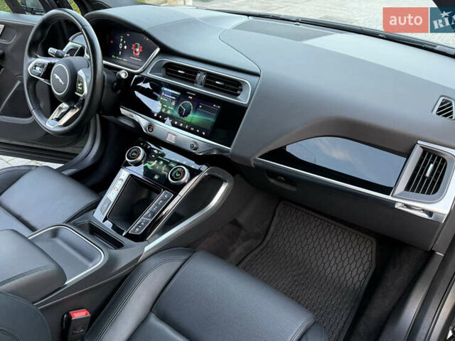 Серый Ягуар I-Pace, объемом двигателя 0 л и пробегом 126 тыс. км за 22800 $, фото 72 на Automoto.ua