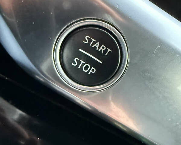 Серый Ягуар I-Pace, объемом двигателя 0 л и пробегом 92 тыс. км за 19999 $, фото 65 на Automoto.ua