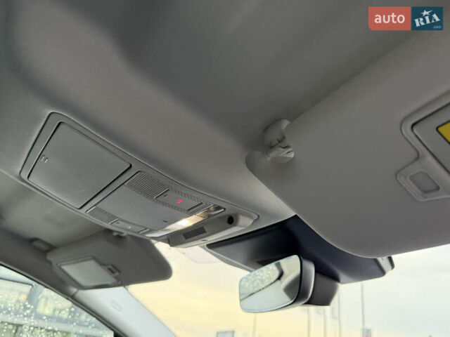 Серый Ягуар I-Pace, объемом двигателя 0 л и пробегом 92 тыс. км за 19999 $, фото 35 на Automoto.ua