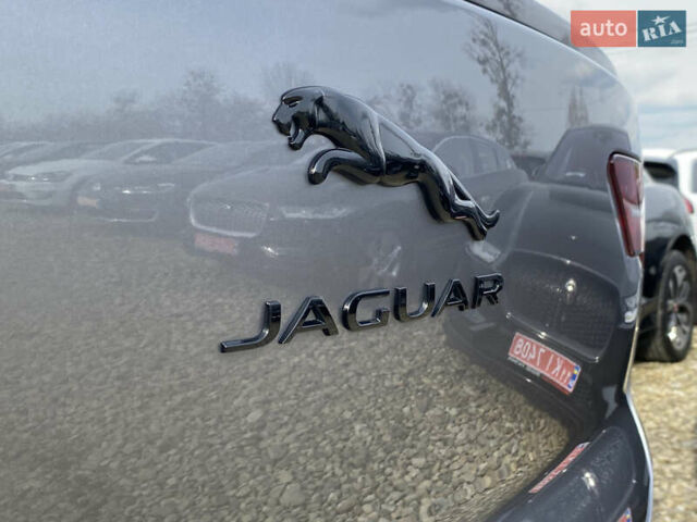 Серый Ягуар I-Pace, объемом двигателя 0 л и пробегом 79 тыс. км за 27900 $, фото 24 на Automoto.ua