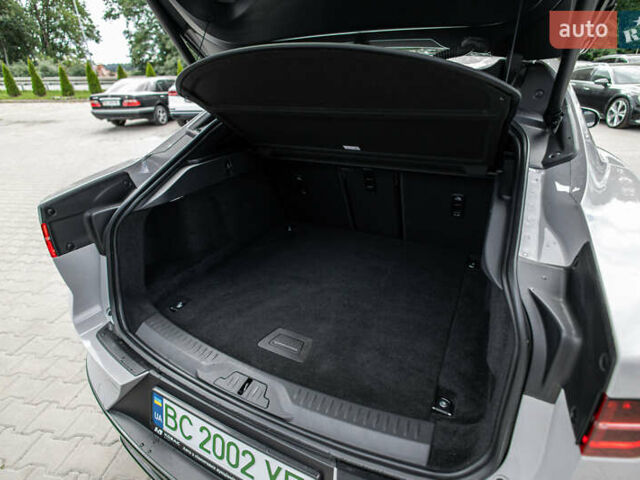 Серый Ягуар I-Pace, объемом двигателя 0 л и пробегом 40 тыс. км за 33900 $, фото 24 на Automoto.ua