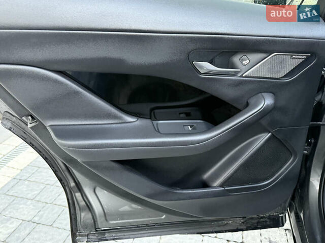 Серый Ягуар I-Pace, объемом двигателя 0 л и пробегом 92 тыс. км за 19999 $, фото 50 на Automoto.ua