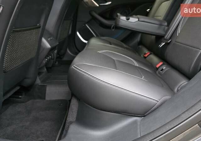 Серый Ягуар I-Pace, объемом двигателя 0 л и пробегом 57 тыс. км за 35800 $, фото 29 на Automoto.ua