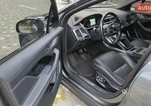 Серый Ягуар I-Pace, объемом двигателя 0 л и пробегом 57 тыс. км за 35800 $, фото 19 на Automoto.ua