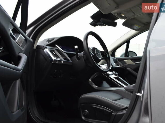 Серый Ягуар I-Pace, объемом двигателя 0 л и пробегом 63 тыс. км за 27272 $, фото 8 на Automoto.ua