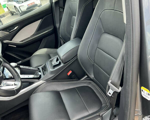 Серый Ягуар I-Pace, объемом двигателя 0 л и пробегом 139 тыс. км за 22794 $, фото 14 на Automoto.ua