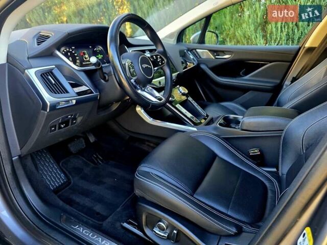 Серый Ягуар I-Pace, объемом двигателя 0 л и пробегом 106 тыс. км за 29900 $, фото 11 на Automoto.ua