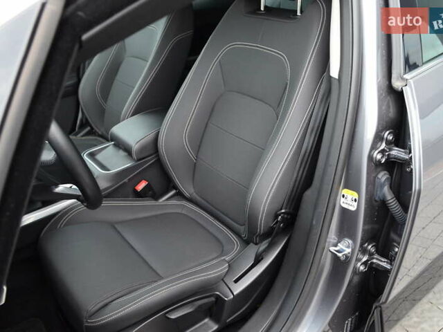 Серый Ягуар I-Pace, объемом двигателя 0 л и пробегом 63 тыс. км за 27272 $, фото 14 на Automoto.ua