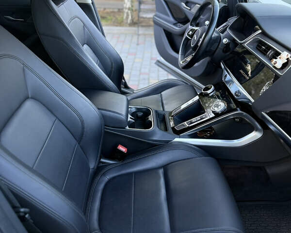 Серый Ягуар I-Pace, объемом двигателя 0 л и пробегом 100 тыс. км за 23000 $, фото 18 на Automoto.ua