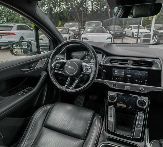 Серый Ягуар I-Pace, объемом двигателя 0 л и пробегом 40 тыс. км за 33900 $, фото 10 на Automoto.ua