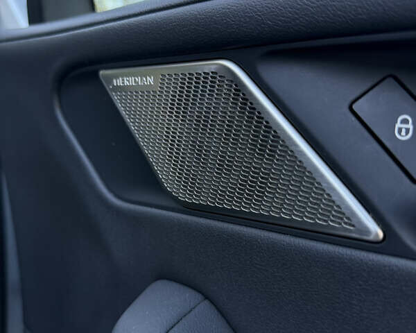 Серый Ягуар I-Pace, объемом двигателя 0 л и пробегом 100 тыс. км за 23000 $, фото 26 на Automoto.ua