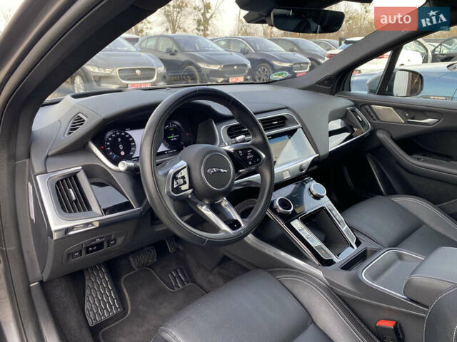 Серый Ягуар I-Pace, объемом двигателя 0 л и пробегом 79 тыс. км за 27900 $, фото 45 на Automoto.ua