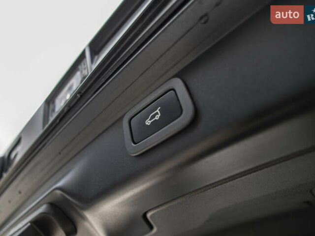 Серый Ягуар I-Pace, объемом двигателя 0 л и пробегом 40 тыс. км за 33900 $, фото 23 на Automoto.ua