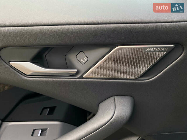 Серый Ягуар I-Pace, объемом двигателя 0 л и пробегом 79 тыс. км за 27900 $, фото 124 на Automoto.ua