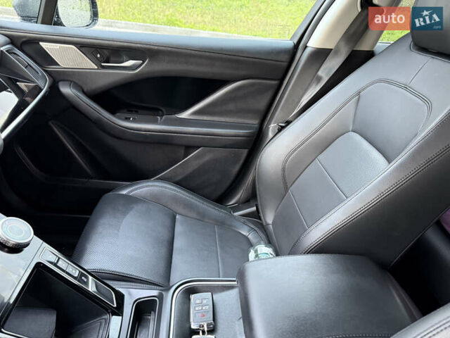 Серый Ягуар I-Pace, объемом двигателя 0 л и пробегом 92 тыс. км за 19999 $, фото 58 на Automoto.ua
