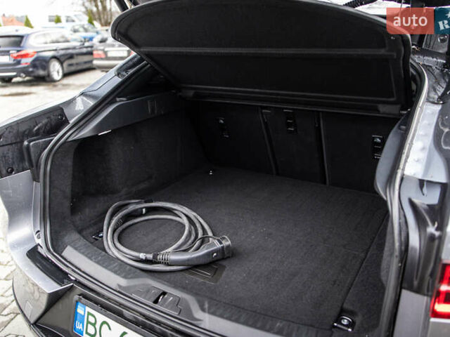 Серый Ягуар I-Pace, объемом двигателя 0 л и пробегом 114 тыс. км за 30900 $, фото 19 на Automoto.ua