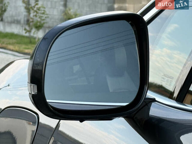 Серый Ягуар I-Pace, объемом двигателя 0 л и пробегом 126 тыс. км за 22800 $, фото 18 на Automoto.ua