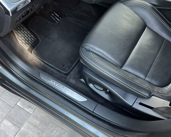 Сірий Ягуар I-Pace, об'ємом двигуна 0 л та пробігом 100 тис. км за 25500 $, фото 43 на Automoto.ua