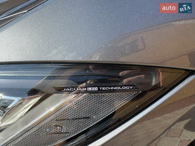 Сірий Ягуар I-Pace, об'ємом двигуна 0 л та пробігом 84 тис. км за 19799 $, фото 45 на Automoto.ua