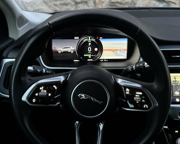 Серый Ягуар I-Pace, объемом двигателя 0 л и пробегом 180 тыс. км за 21900 $, фото 36 на Automoto.ua