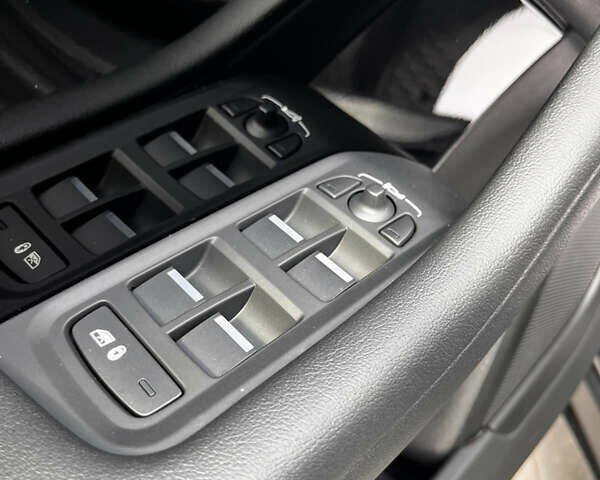 Сірий Ягуар I-Pace, об'ємом двигуна 0 л та пробігом 76 тис. км за 24650 $, фото 38 на Automoto.ua