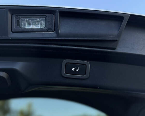 Серый Ягуар I-Pace, объемом двигателя 0 л и пробегом 100 тыс. км за 23000 $, фото 29 на Automoto.ua