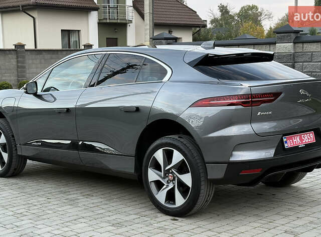 Серый Ягуар I-Pace, объемом двигателя 0 л и пробегом 126 тыс. км за 22800 $, фото 90 на Automoto.ua