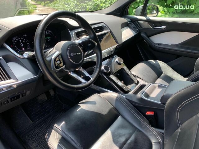 Серый Ягуар I-Pace, объемом двигателя 0 л и пробегом 66 тыс. км за 35690 $, фото 29 на Automoto.ua