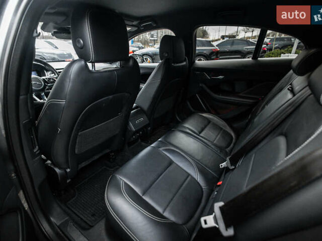 Серый Ягуар I-Pace, объемом двигателя 0 л и пробегом 114 тыс. км за 30900 $, фото 15 на Automoto.ua
