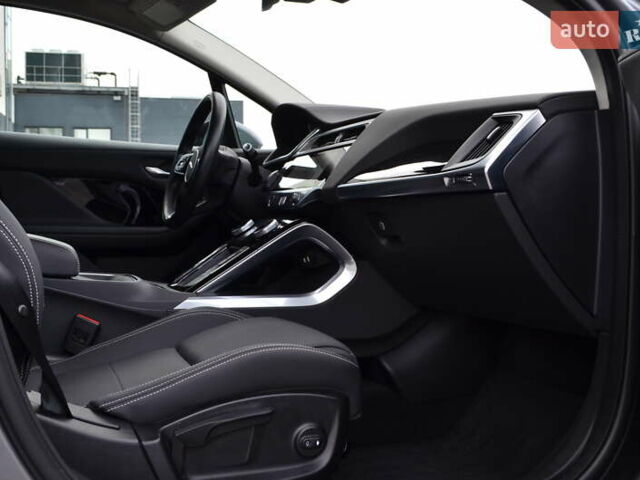 Серый Ягуар I-Pace, объемом двигателя 0 л и пробегом 63 тыс. км за 27272 $, фото 44 на Automoto.ua