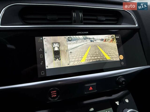 Серый Ягуар I-Pace, объемом двигателя 0 л и пробегом 80 тыс. км за 27700 $, фото 30 на Automoto.ua