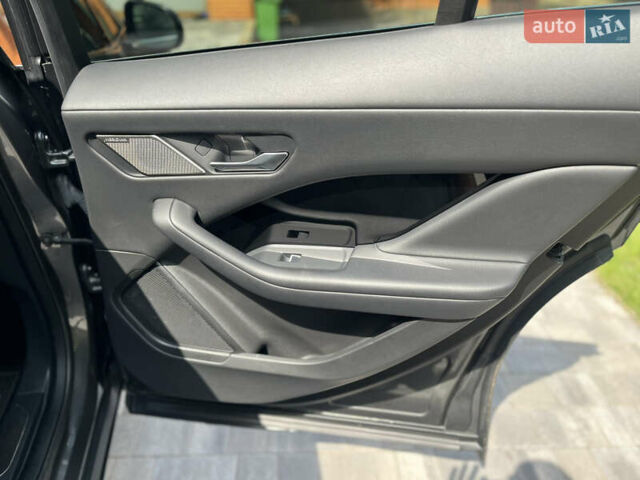 Сірий Ягуар I-Pace, об'ємом двигуна 0 л та пробігом 76 тис. км за 24650 $, фото 31 на Automoto.ua